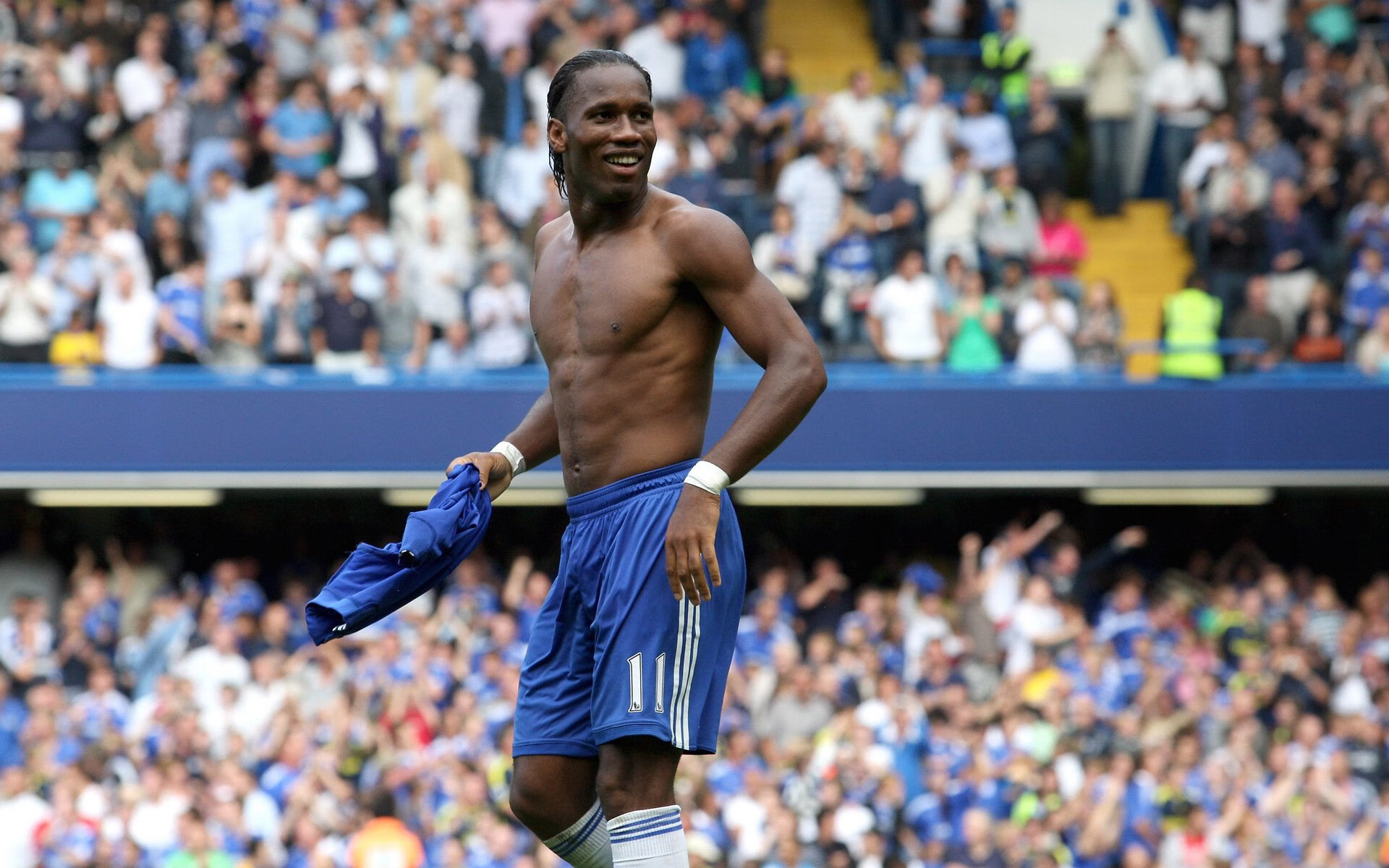 弗兰：无论是防守还是进攻，瑞·弗兰都在全黑队中发挥着至关重要的作用